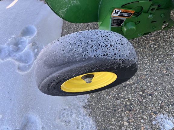 2024 John Deere 461R - Photo9