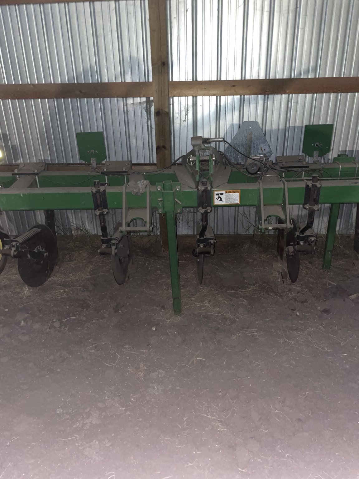 2004 John Deere 2100 Image 4