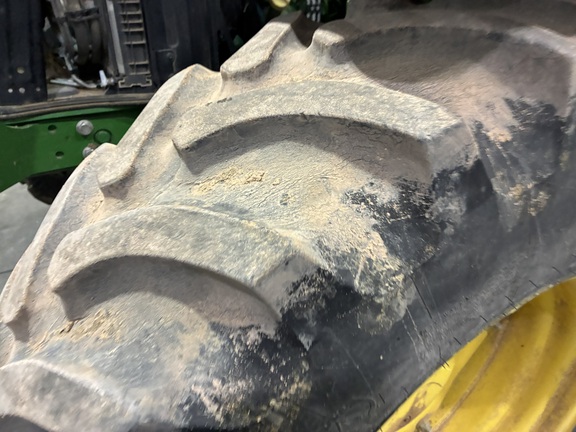 2018 John Deere 6215R (3rd thumbnail)