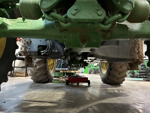 2018 John Deere 6215R (10th thumbnail)