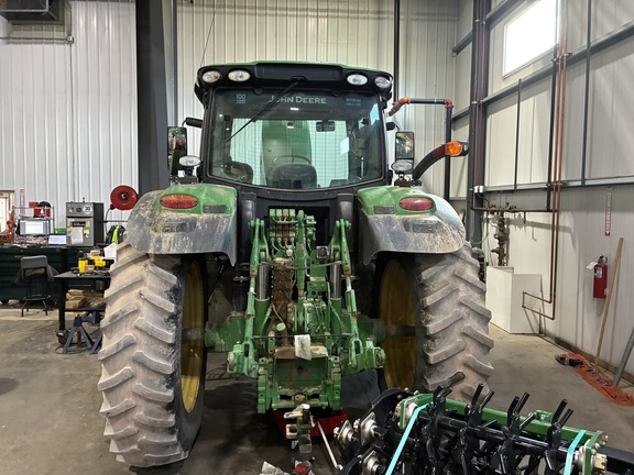 2018 John Deere 6215R (11th thumbnail)
