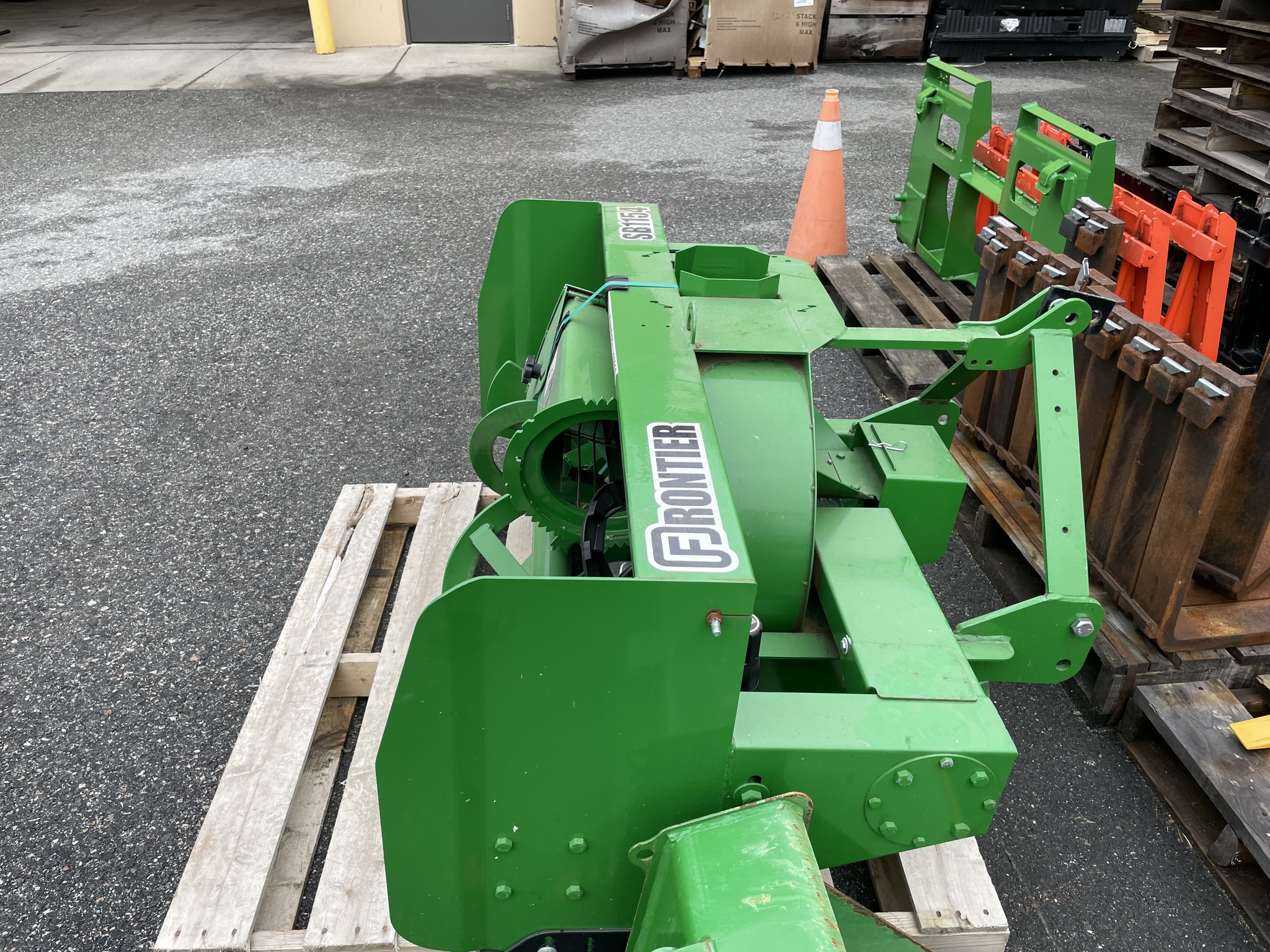 2022 Frontier SB1154 Image 3