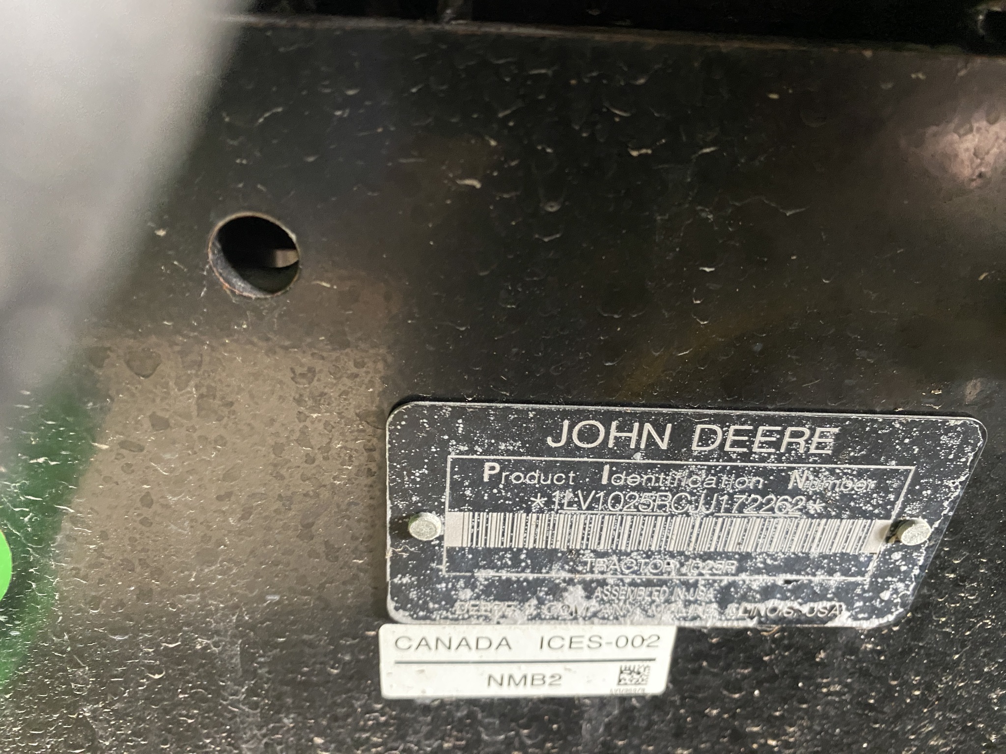 2018 John Deere 1025R Image 2