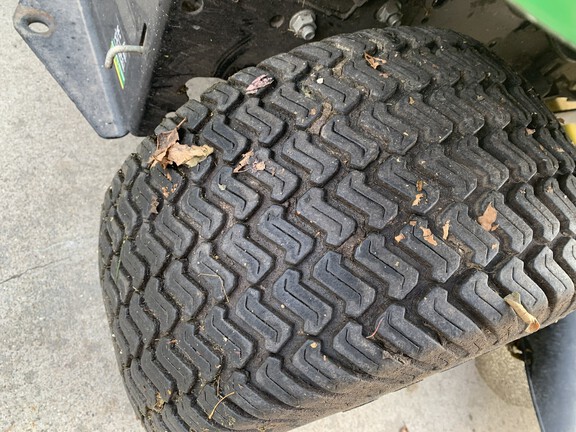 2013 John Deere X300 - Photo3