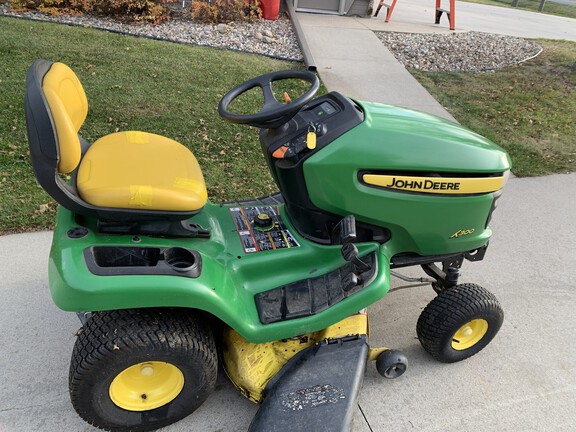 2013 John Deere X300 - Photo2