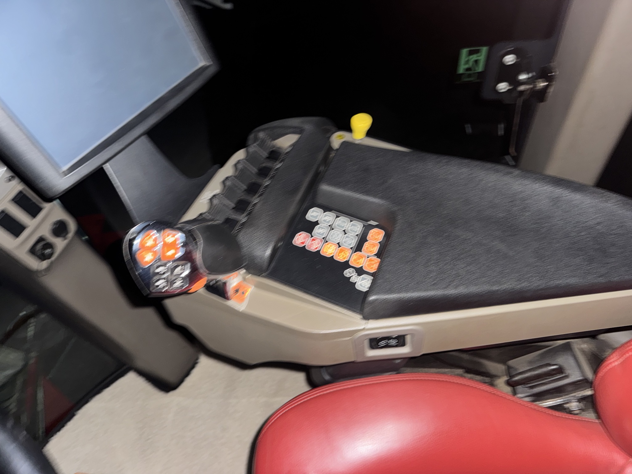 2016 Case IH Steiger 500 Quadtrac Image 4