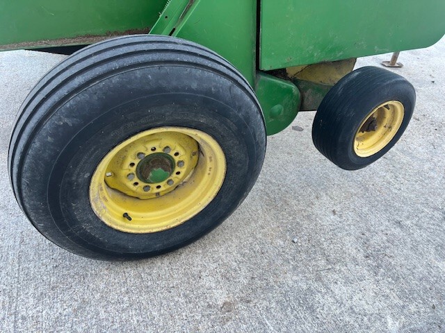  1992 John Deere 335 at Heritage Tractor in West Plains, MO