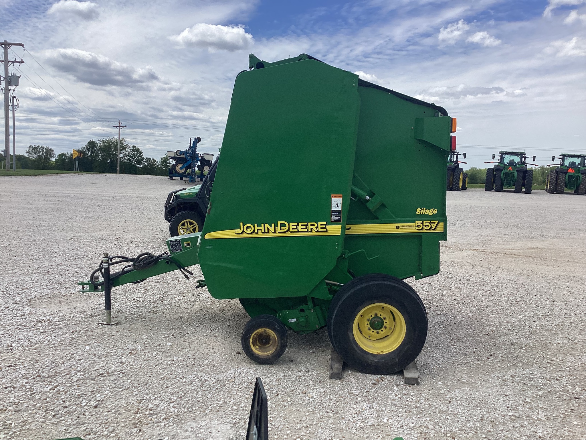  2002 John Deere 557 at Heritage Tractor in Rockport, IL