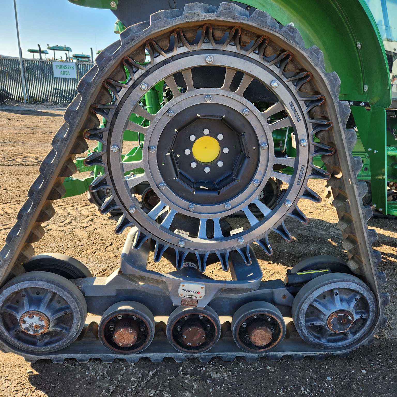 2021 John Deere 5115M Image 11