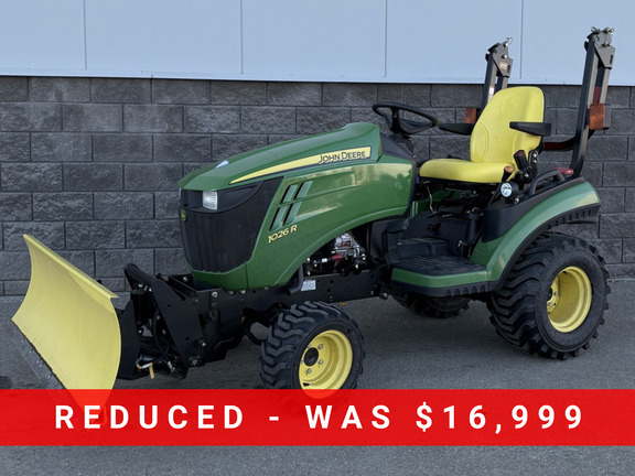  John Deere 1026R