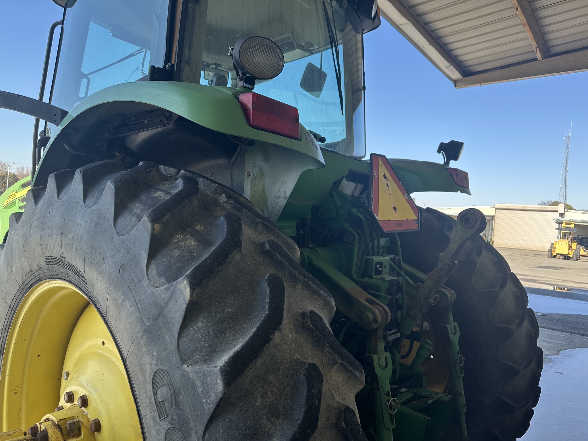2004 John Deere 7720 Image 3