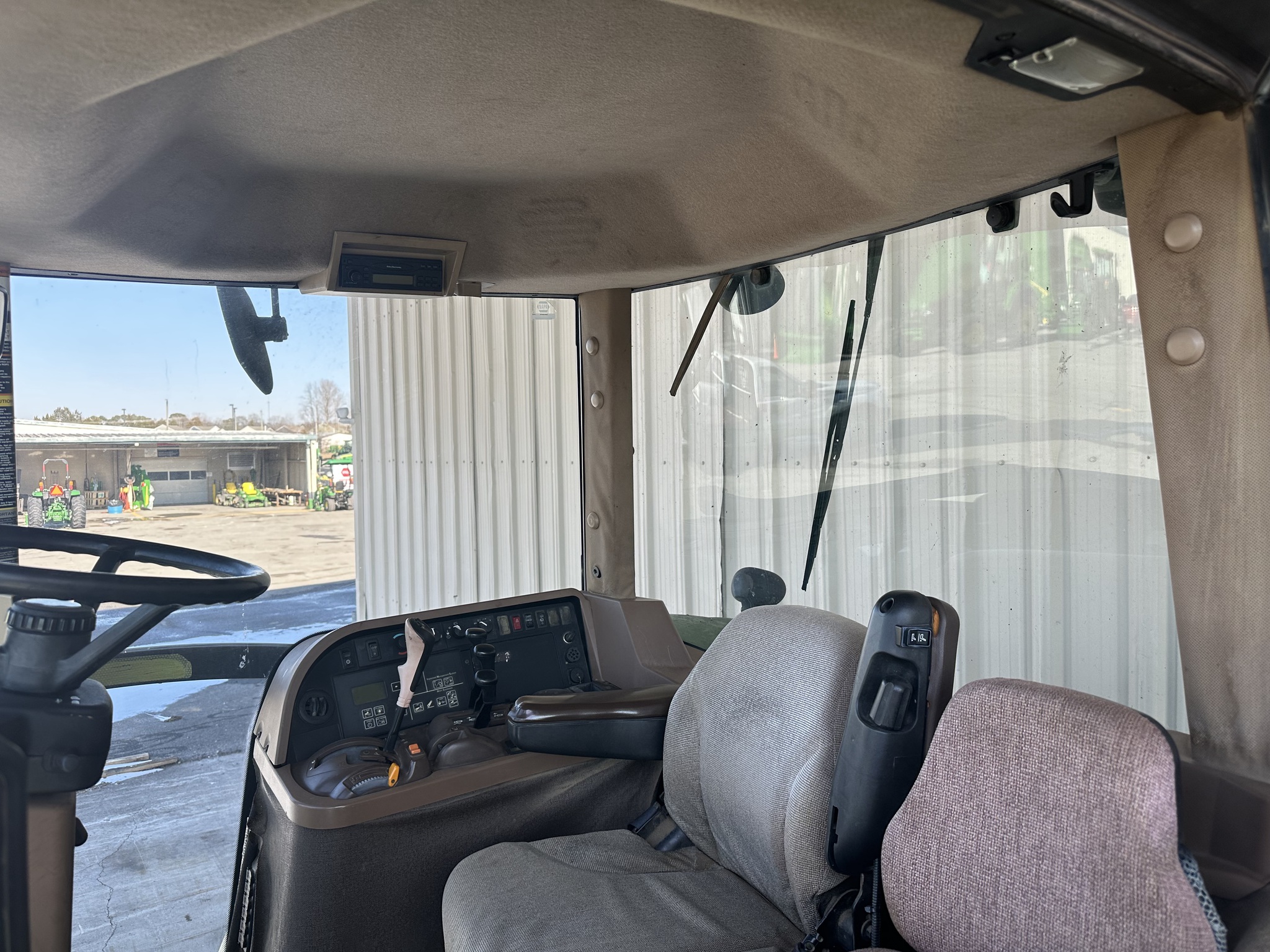 2004 John Deere 7720 Image 6