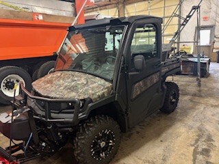 Photo of 2024 John Deere XUV 835M