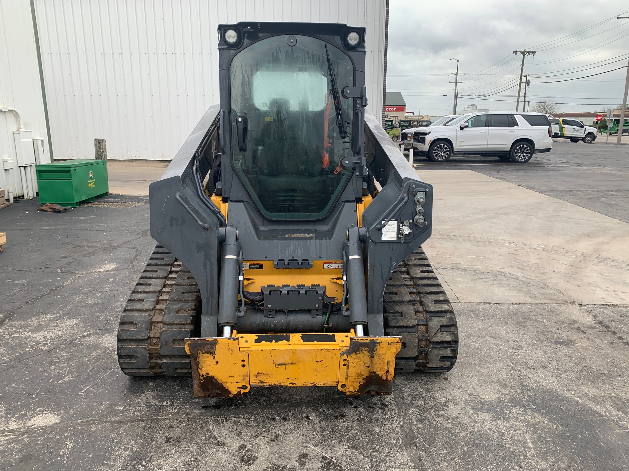  2023 John Deere 333G at Heritage Tractor in Lamar, MO