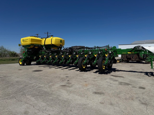 2024 John Deere 1775NT Image 1