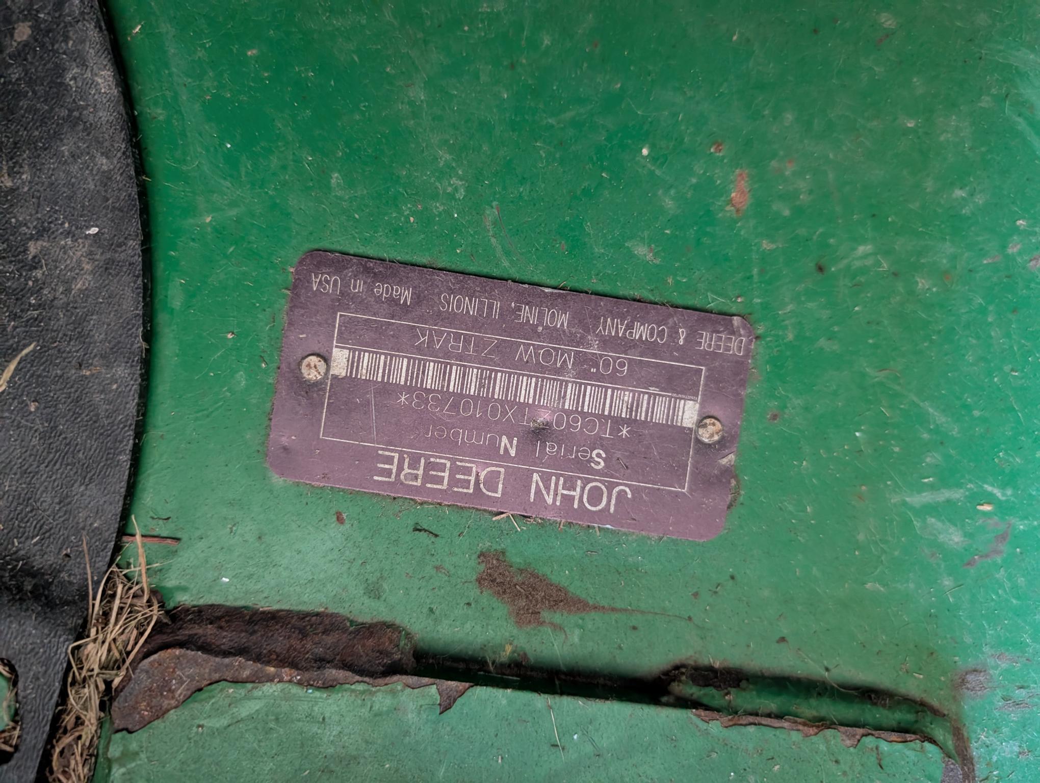 1998 John Deere F620 Image 7