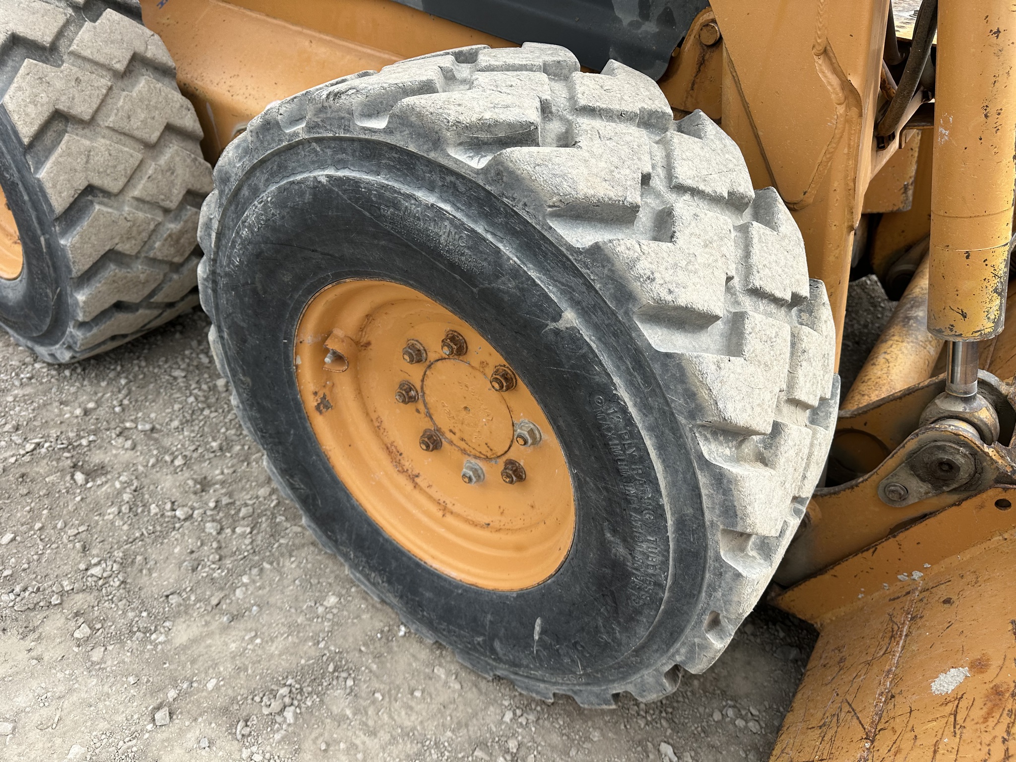 2000 Case 75XT Image 12