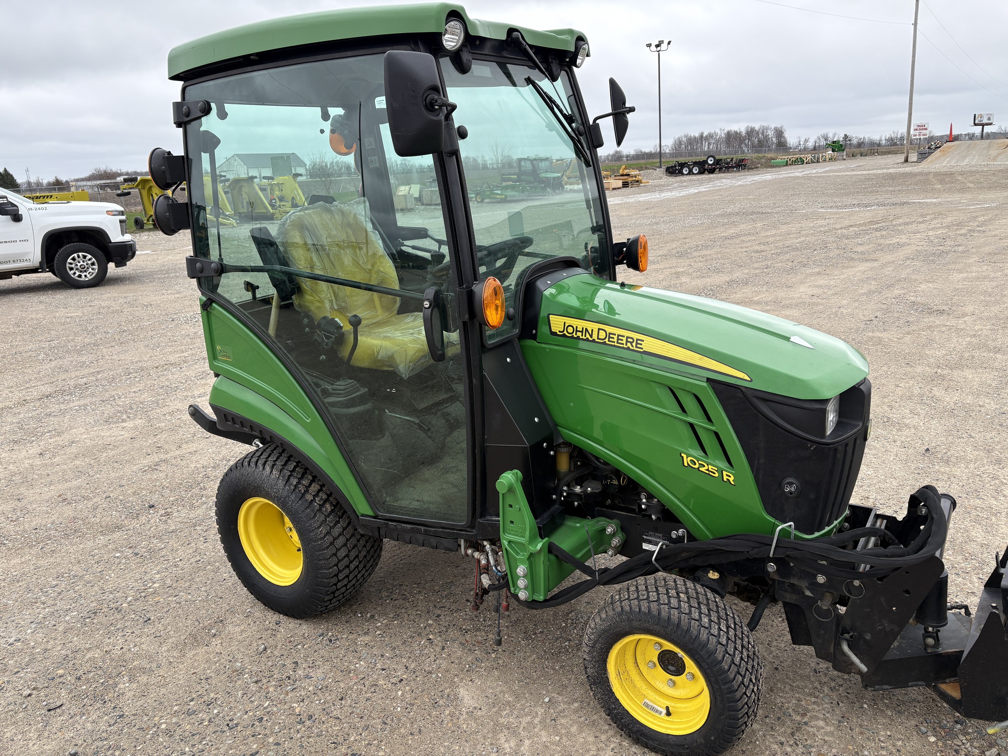 2019 John Deere 1025R