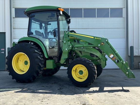  John Deere 4075R