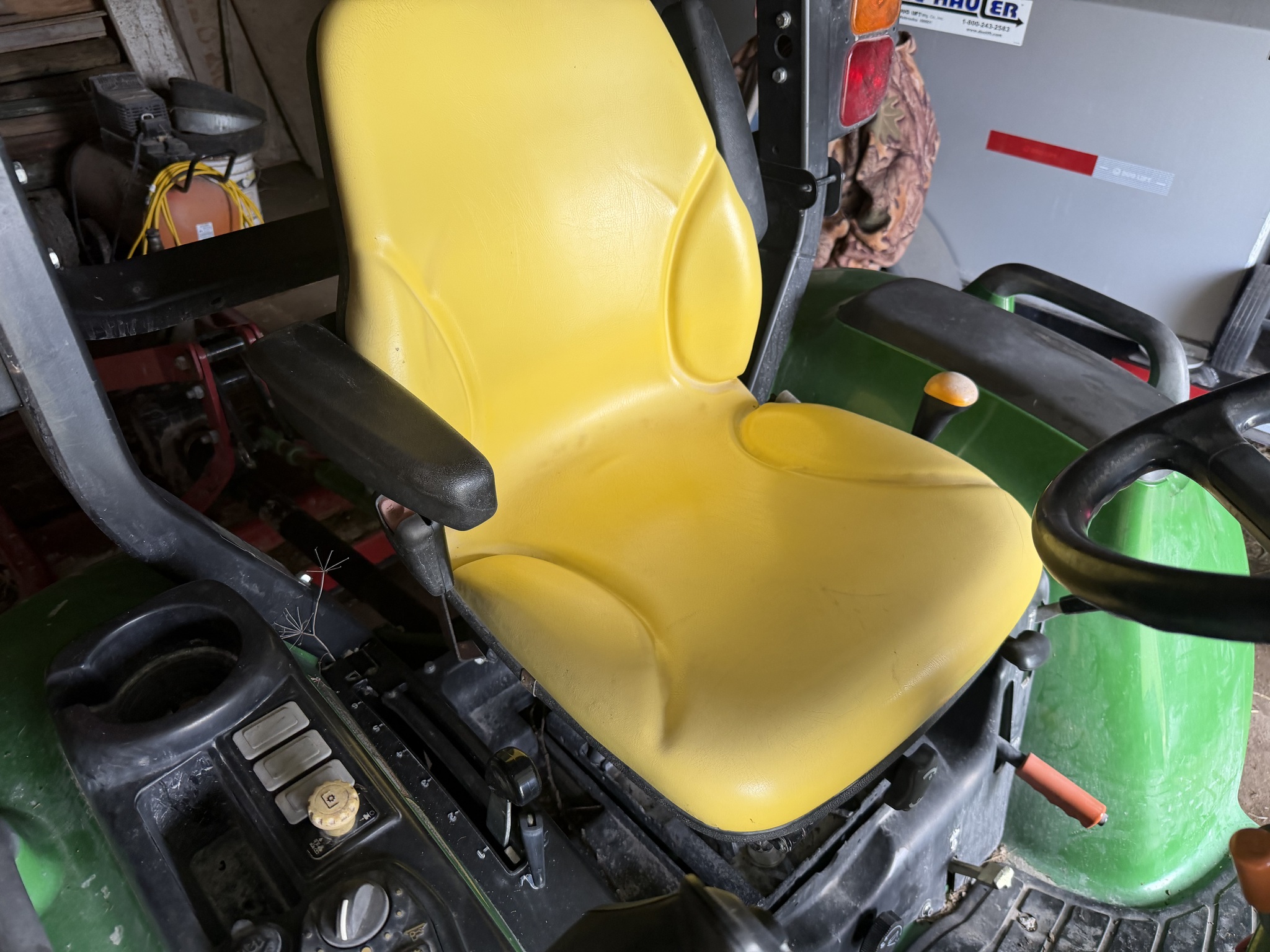  2014 John Deere 3033R at Heritage Tractor in Monmouth, IL