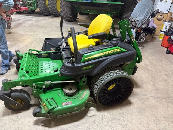 Used 2016 John Deere Z930M EFI Zero Turn Mowers at Koenig Equipment in Lebanon, OH - Photo7