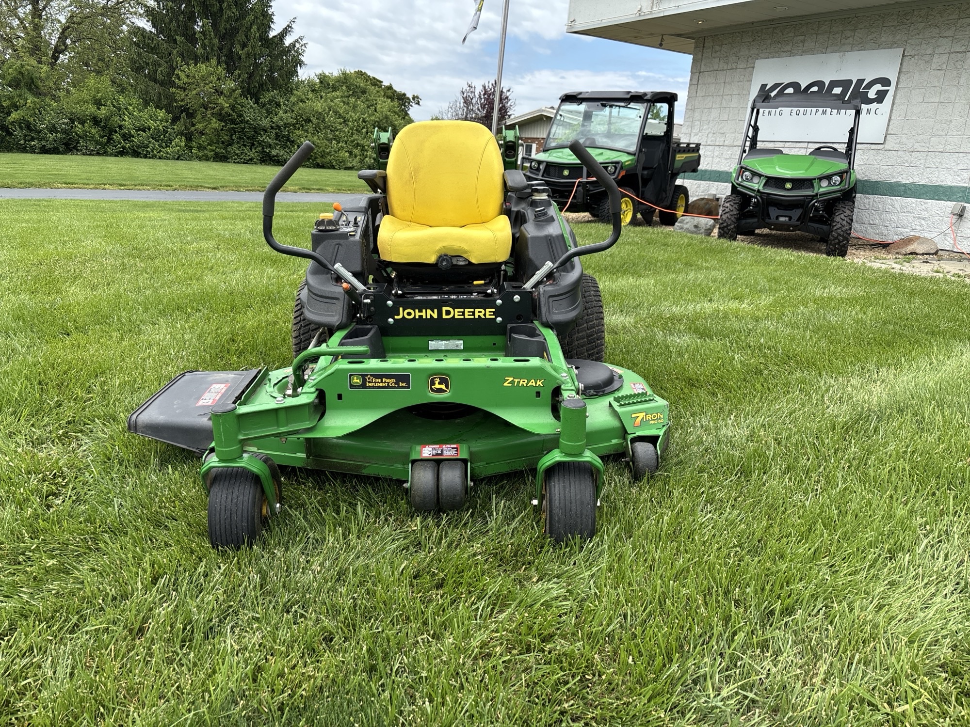 Used 2016 John Deere Z930M EFI Zero Turn Mowers at Koenig Equipment in Lebanon, OH - PhotoXL0