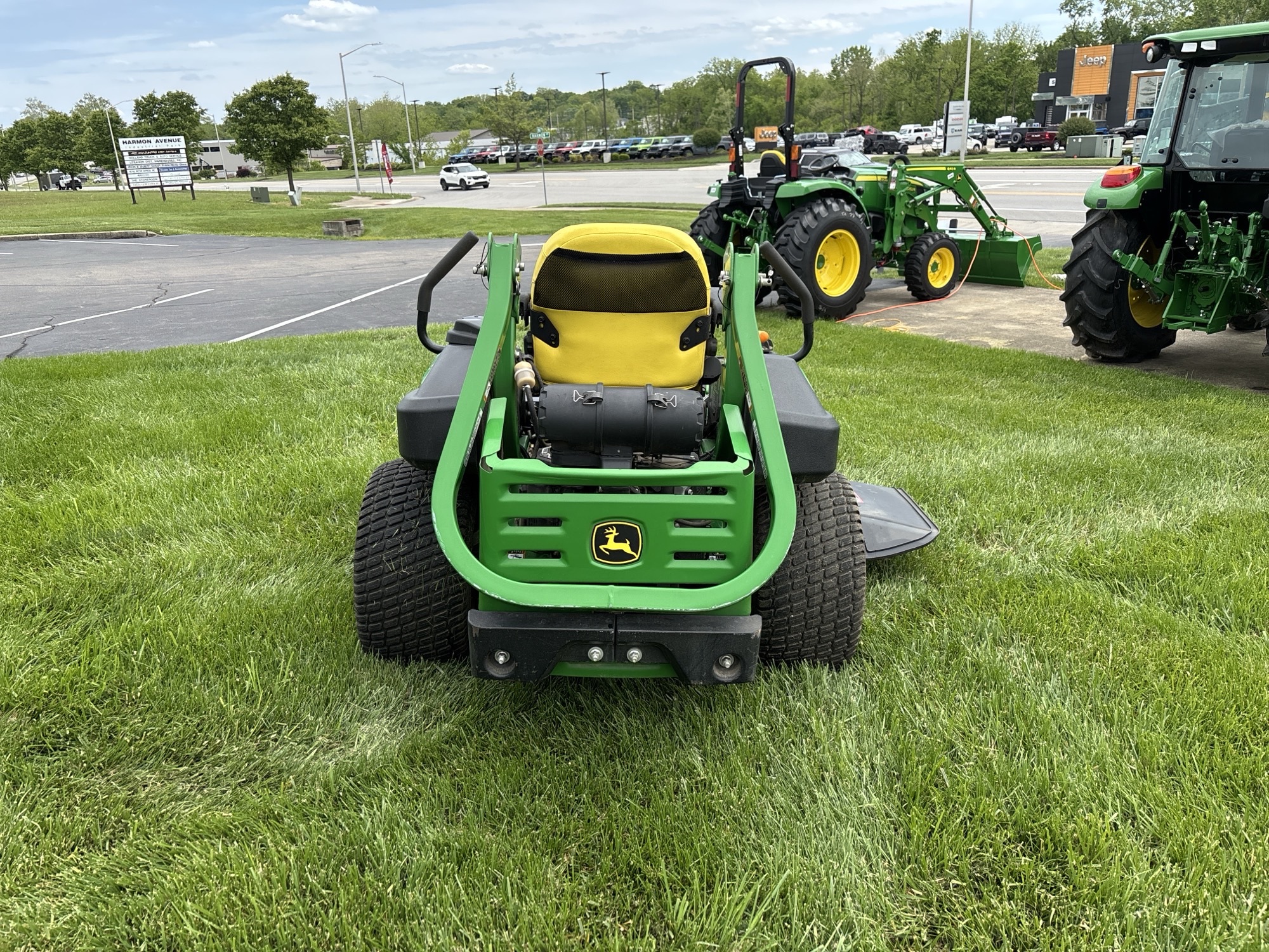 Used 2016 John Deere Z930M EFI Zero Turn Mowers at Koenig Equipment in Lebanon, OH - PhotoXL3