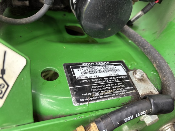 Used 2016 John Deere Z930M EFI Zero Turn Mowers at Koenig Equipment in Lebanon, OH - Photo11