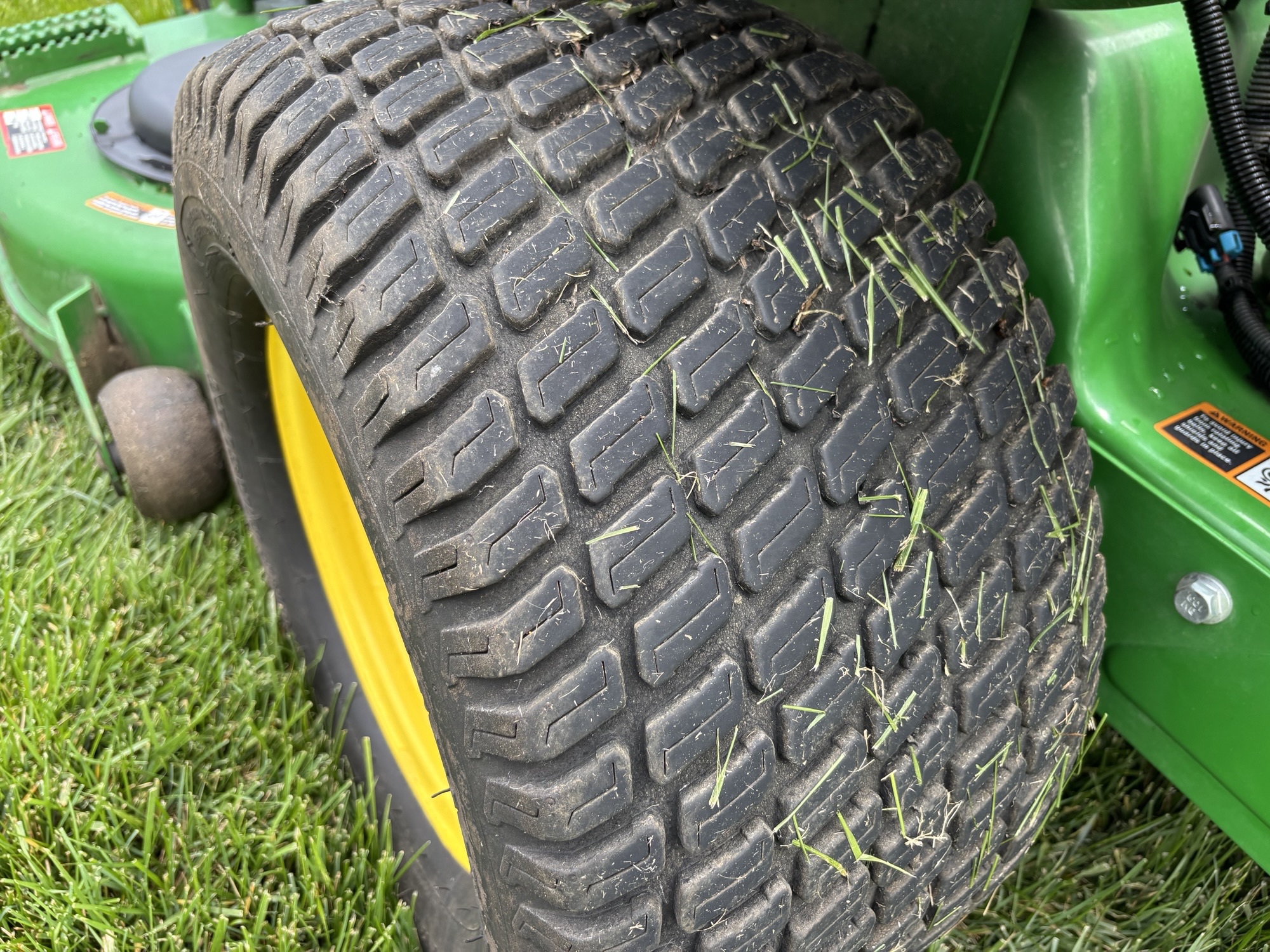 Used 2016 John Deere Z930M EFI Zero Turn Mowers at Koenig Equipment in Lebanon, OH - PhotoXL13