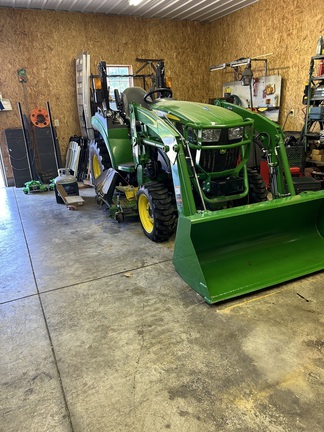 Photo of 2021 John Deere 2032R