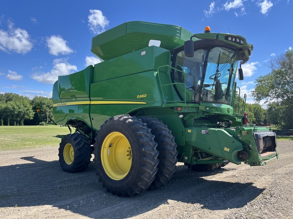  John Deere S660