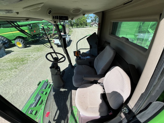 2012 John Deere S660 - Photo35