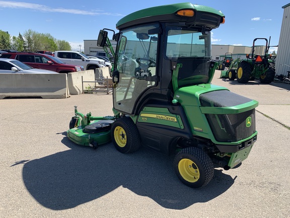 Used 2022 John Deere 1575 Commercial Front Mowers at Horizon Ag & Turf in Edmonton West, AB - Photo3