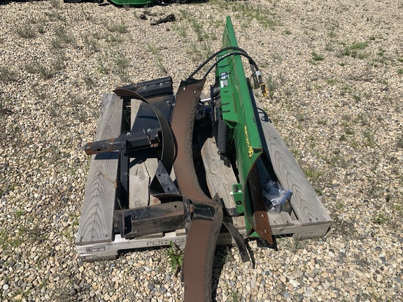 Used 2022 John Deere 1575 Commercial Front Mowers at Horizon Ag & Turf in Edmonton West, AB - Photo11