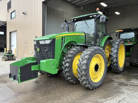  John Deere 8295R