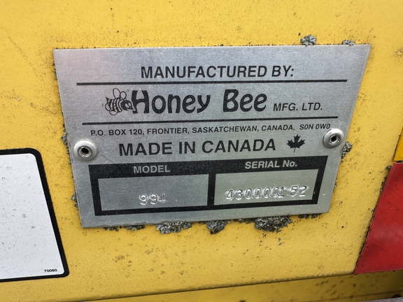 Used 2002 New Holland HW320 Windrowers at Horizon Ag & Turf in Vermilion, AB - Photo4