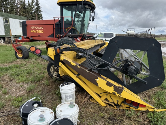 New Holland HW320