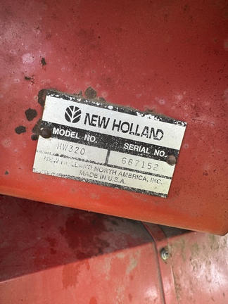 Used 2002 New Holland HW320 Windrowers at Horizon Ag & Turf in Vermilion, AB - Photo7