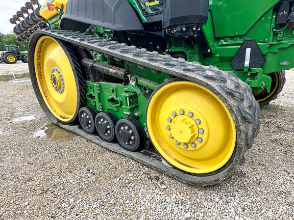 2020 John-Deere 8RT 310