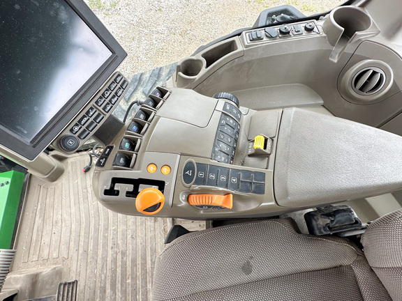 2020 John-Deere 8RT 310