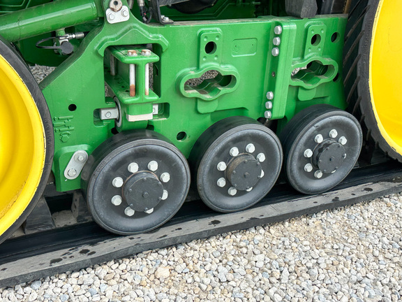 2020 John-Deere 8RT 310