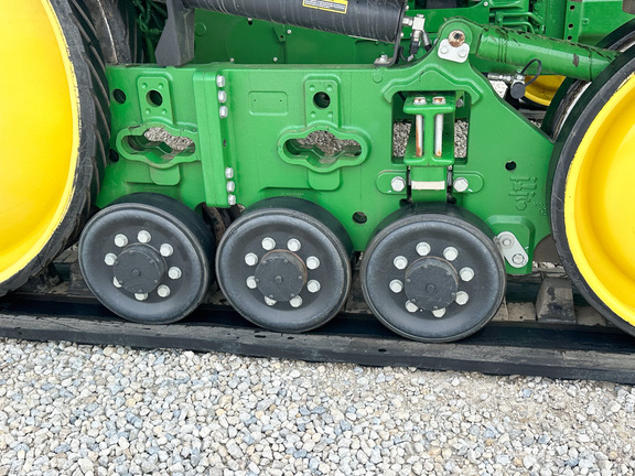 2020 John-Deere 8RT 310