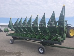 Combine Corn Head For Sale 2021 John Deere C8R 