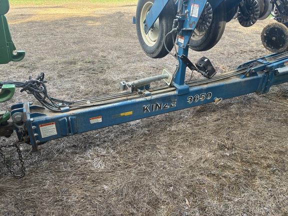 2008 Kinze 3650