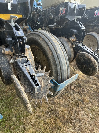 2008 Kinze 3650