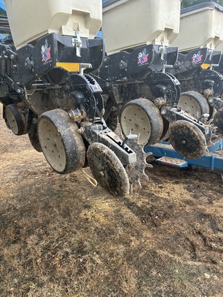 2008 Kinze 3650