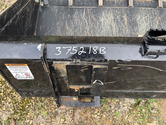 Used -- Kubota C68 TOOTH BUCKET CCE Attachments at Horizon Ag & Turf in Edmonton West, AB - Photo3