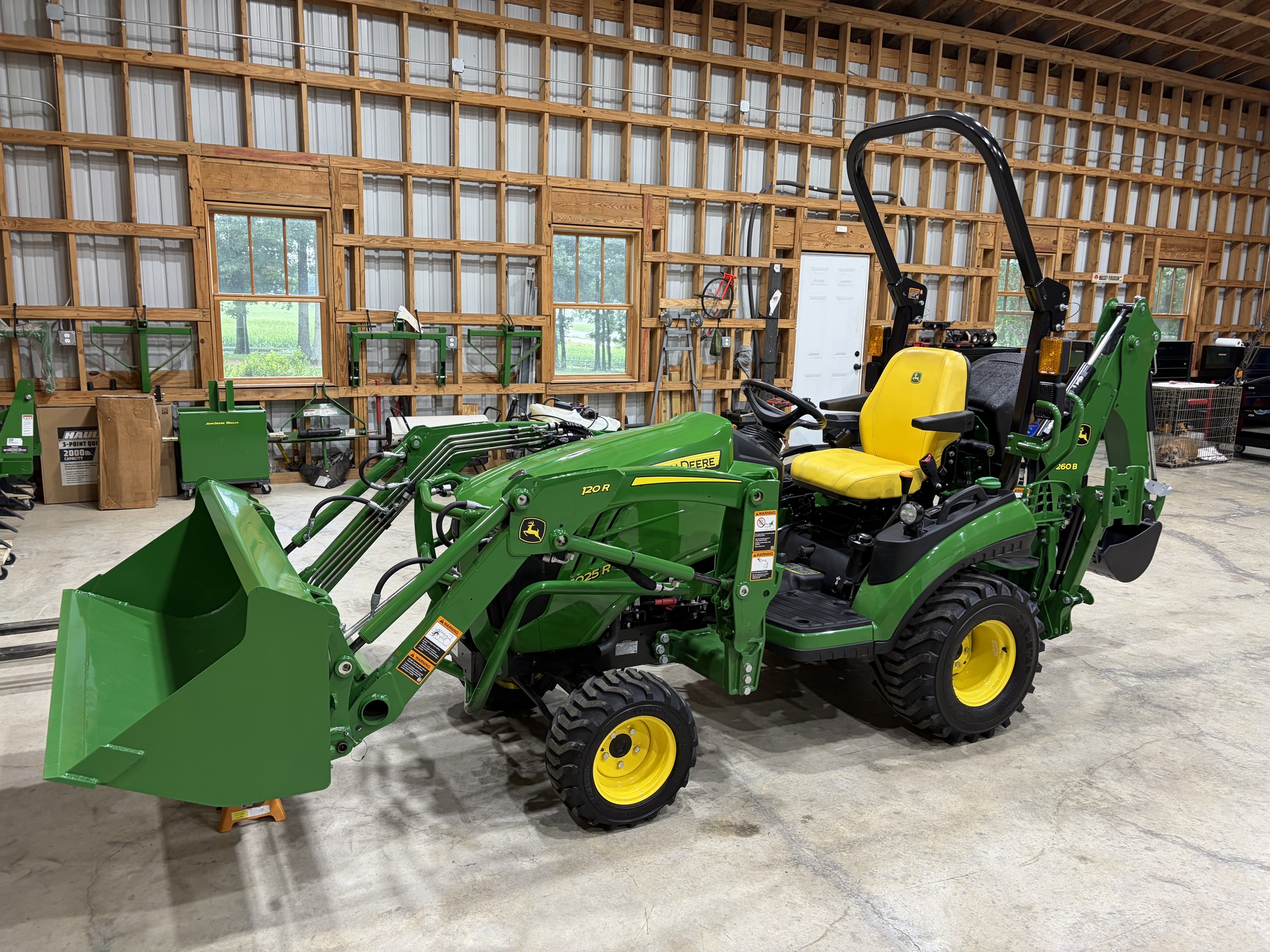 2024 John Deere 1025R