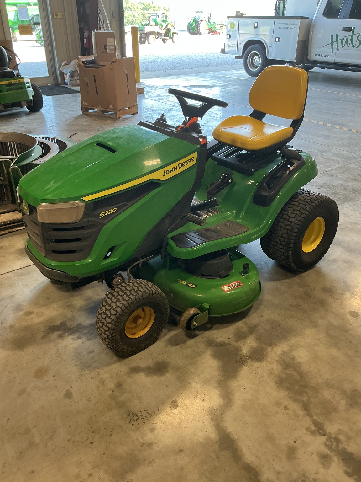 2023 John Deere S220
