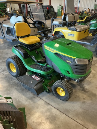 Photo of 2023 John Deere S220